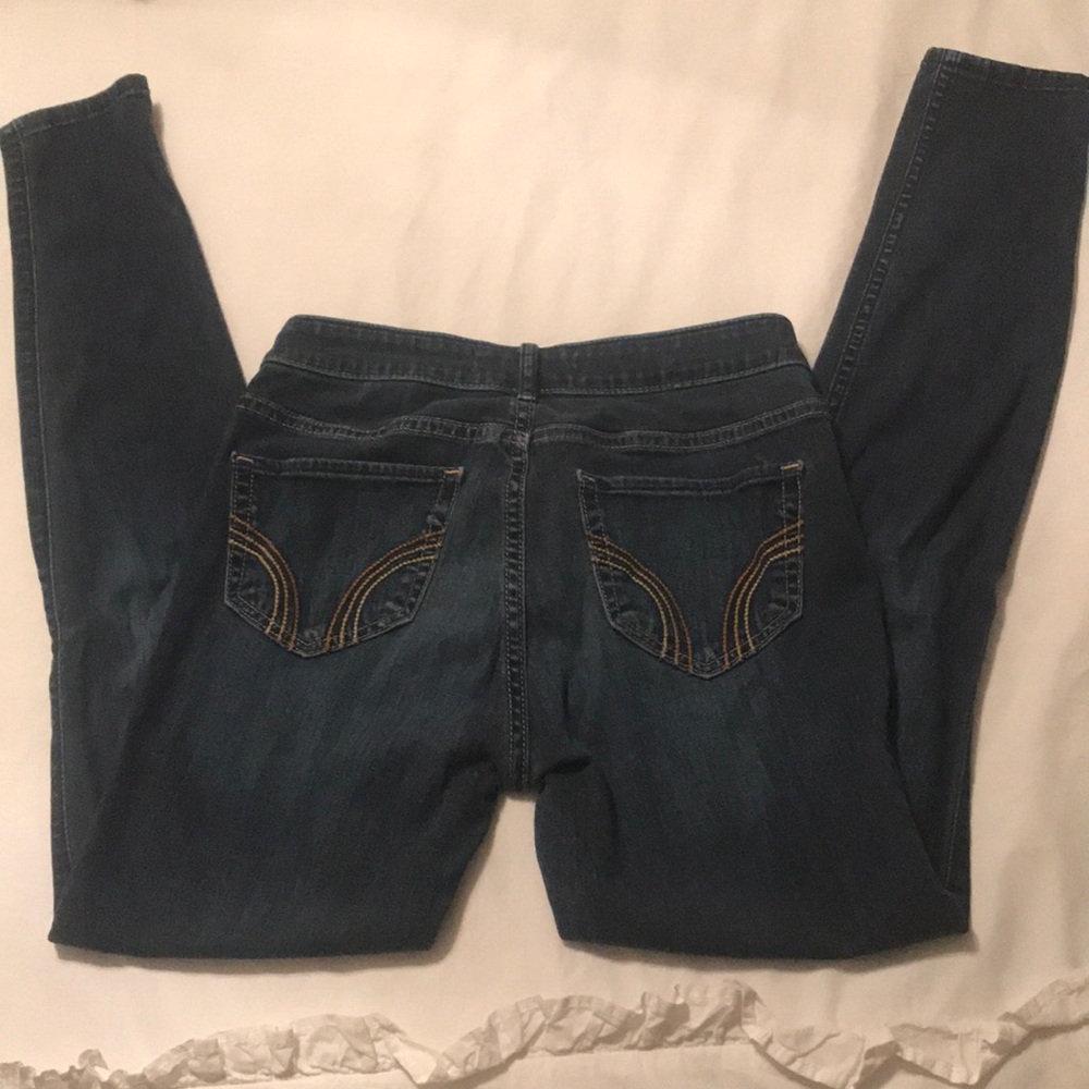 Hollister Jeginnings
